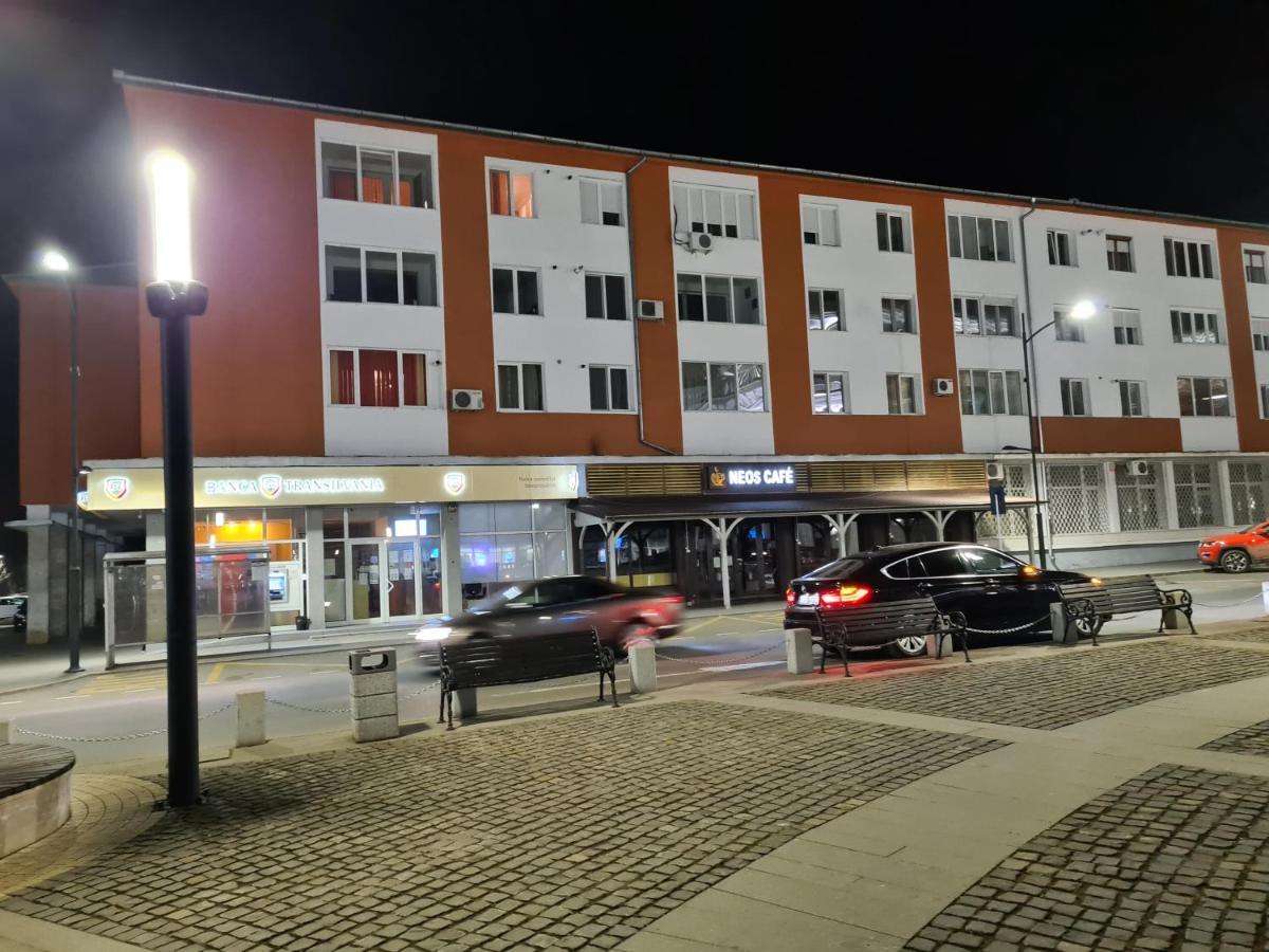 Apartament Ultra Central 1 Apartment Hunedoara Exterior photo
